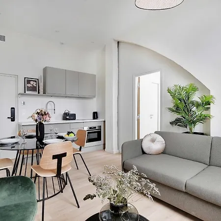 Magnificent - 2br-6p - Eiffel Tower